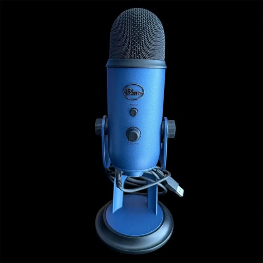 Blue Yeti USB Microphone Midnight Blue Multi-Pattern Condenser Mic‎ A00132